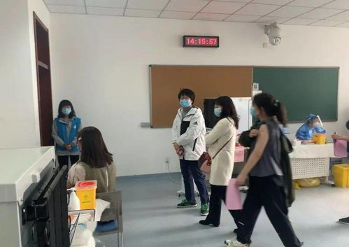 良鄉(xiāng)校區(qū)學(xué)生疫苗接種工作有序開展，教育咨詢服務(wù)同步進行